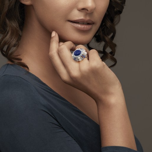 Diamond , White Pearl HD And Blue Sapphire Ring In White Gold (10.37 Gram) With Diamonds (0.655 Ct)